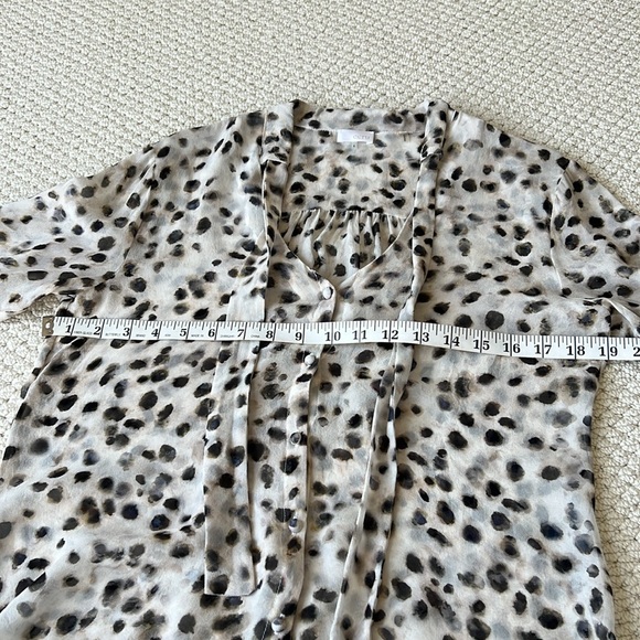 EUC 100% silk Ecru brand blouse size Small - Picture 9 of 13